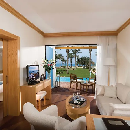 康斯坦丁诺布罗斯阿斯米娜套房酒店 5* Paphos